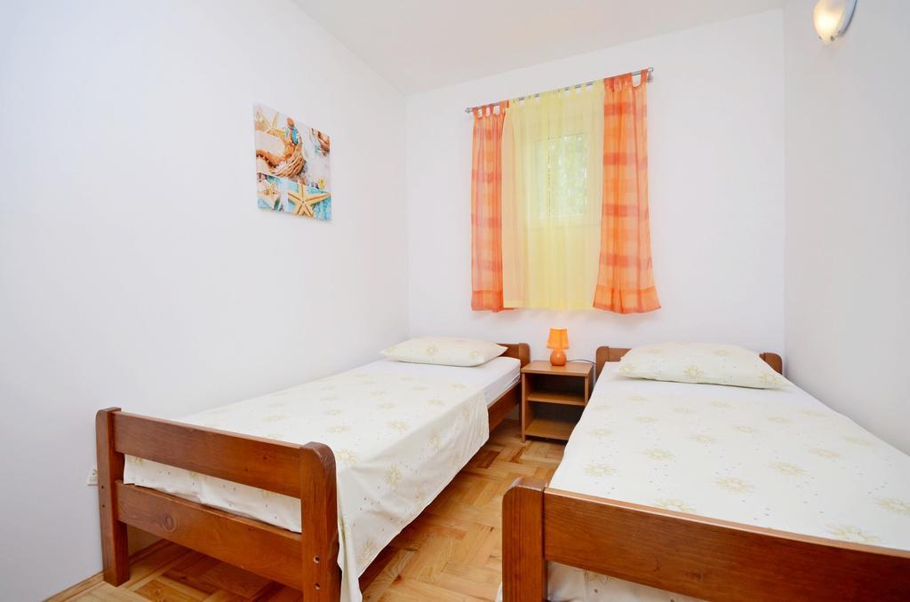 Apartments Milan Rogoznica  Buitenkant foto